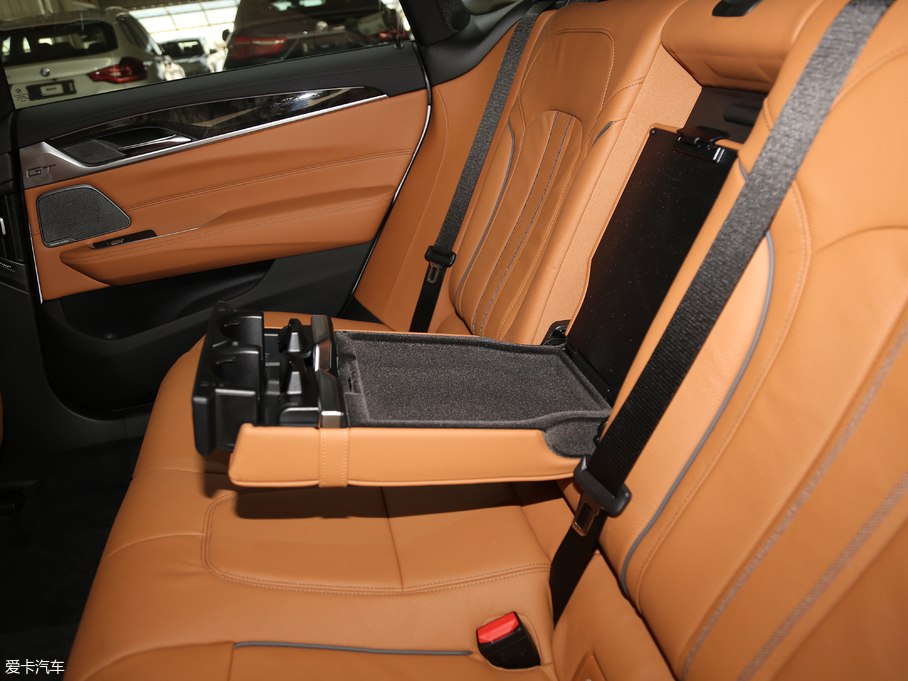 2019R6ϵGT 630i M\b