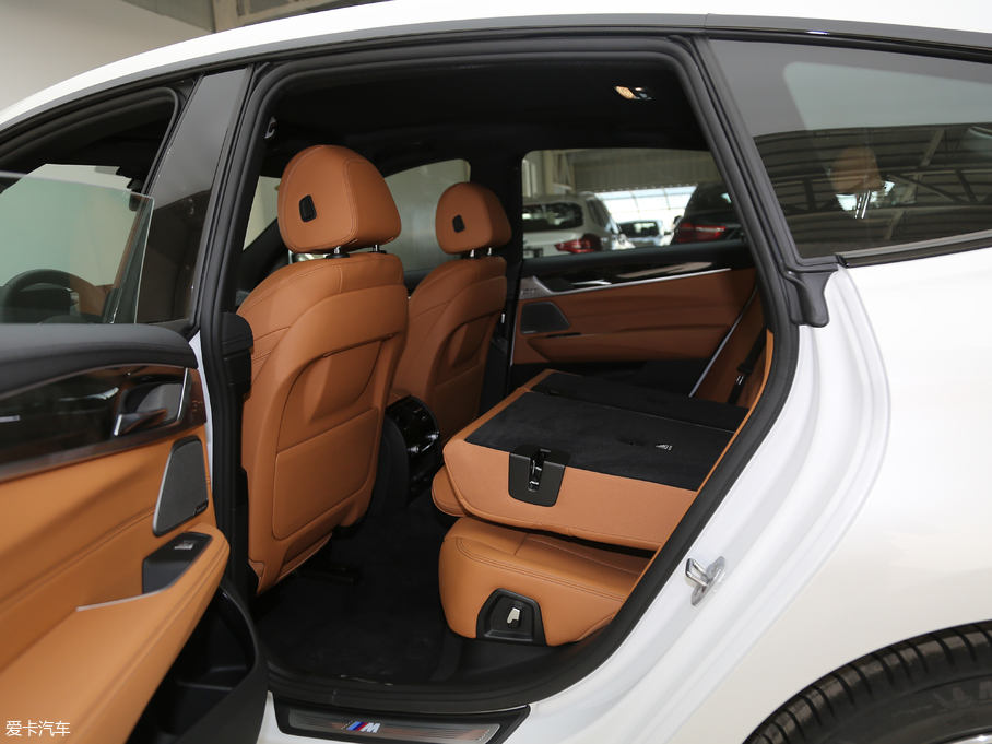 2019R6ϵGT 630i M\b