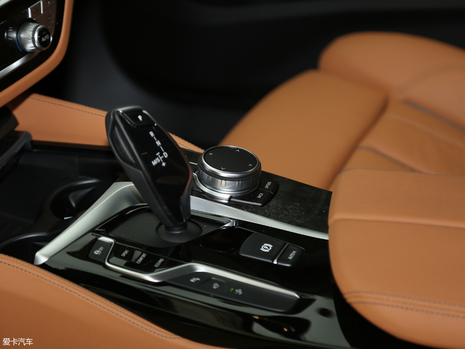 2019R6ϵGT 630i M\b