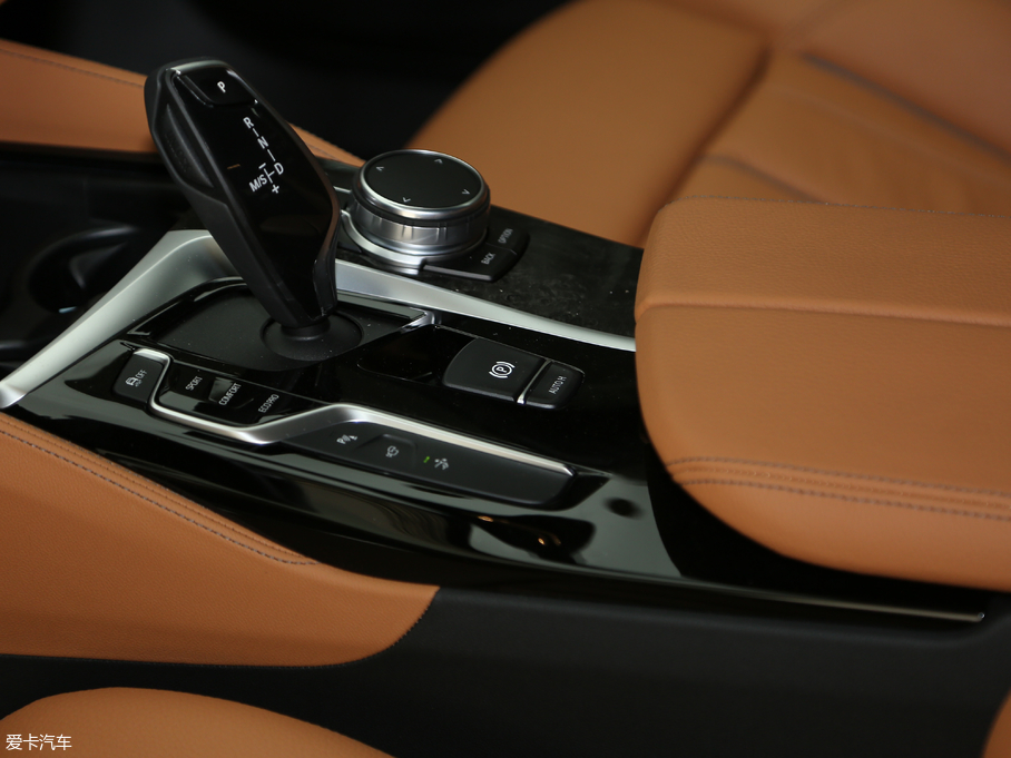 2019R6ϵGT 630i M\b