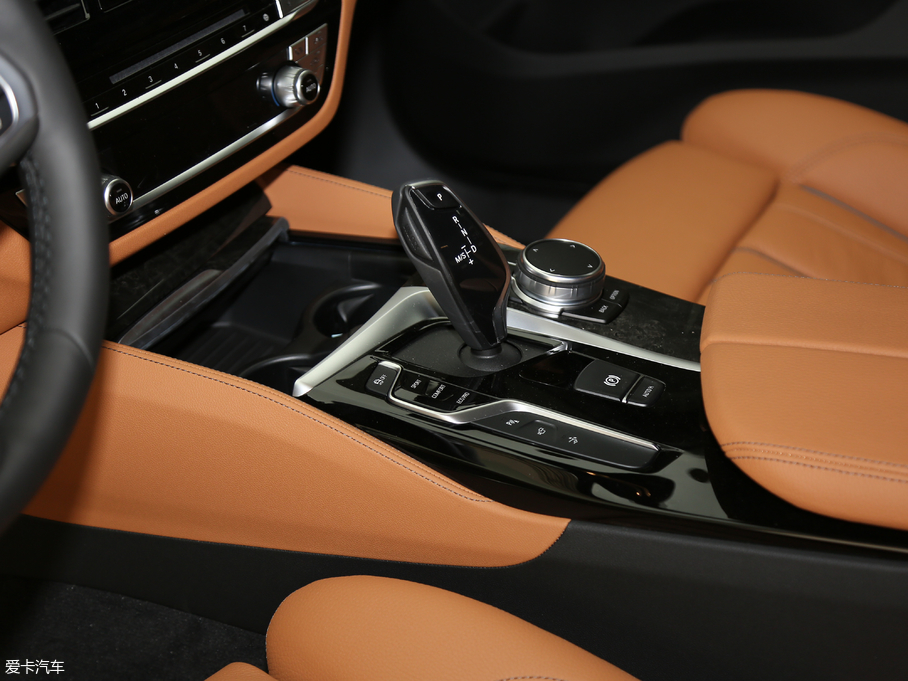 2019R6ϵGT 630i M\b