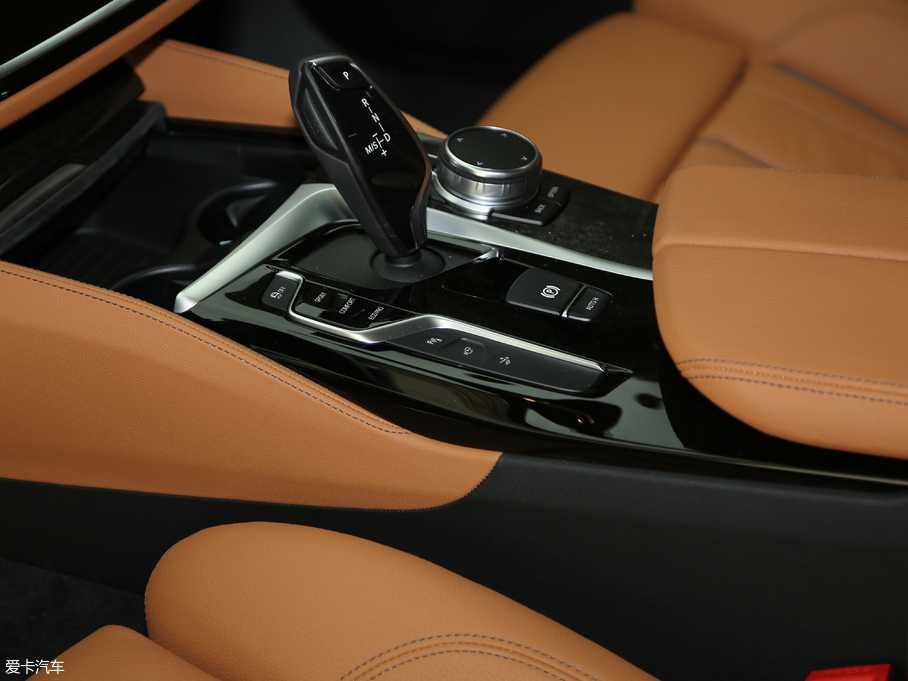 2019R6ϵGT 630i M\b