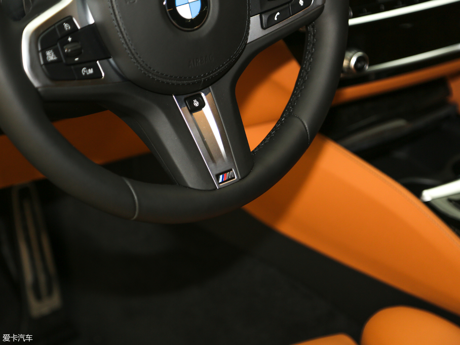 2019R6ϵGT 630i M\b