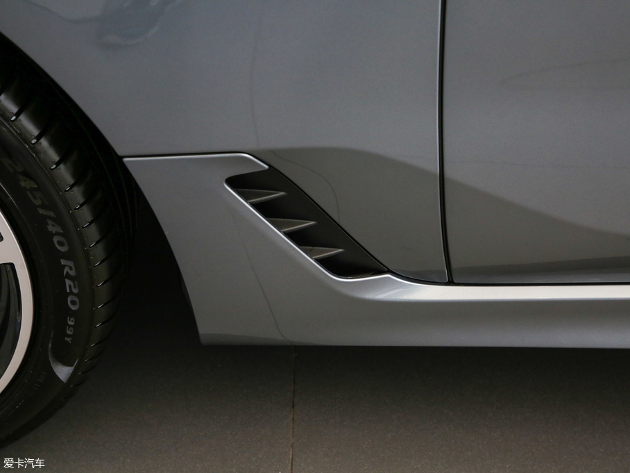 2019R6ϵGT 630i M\b