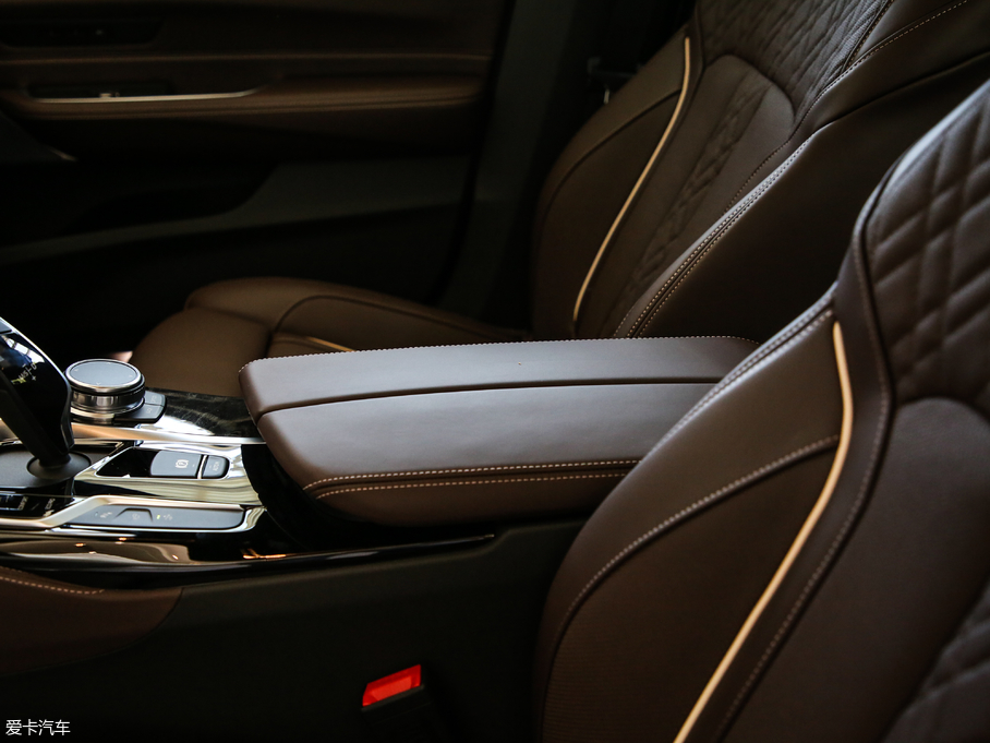 2019R6ϵGT 630i M\b