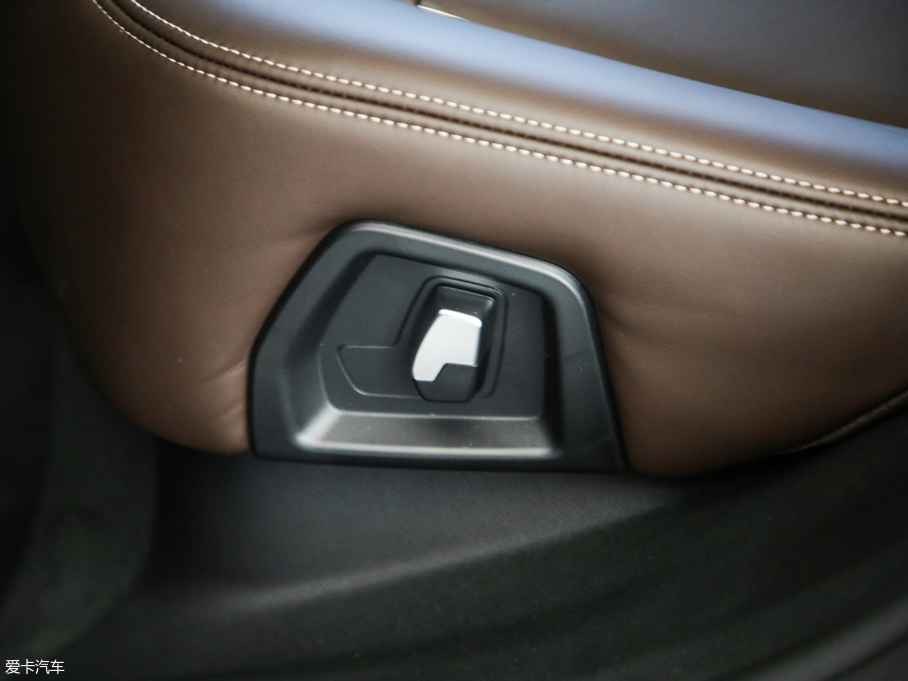 2019R6ϵGT 630i M\b