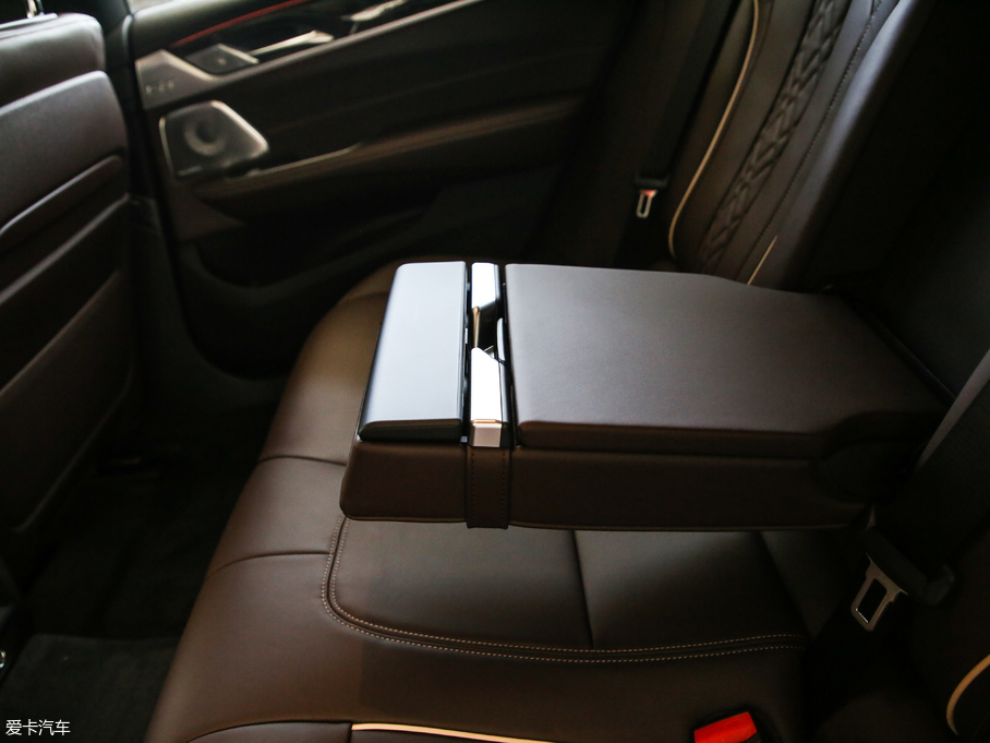 2019R6ϵGT 630i M\b