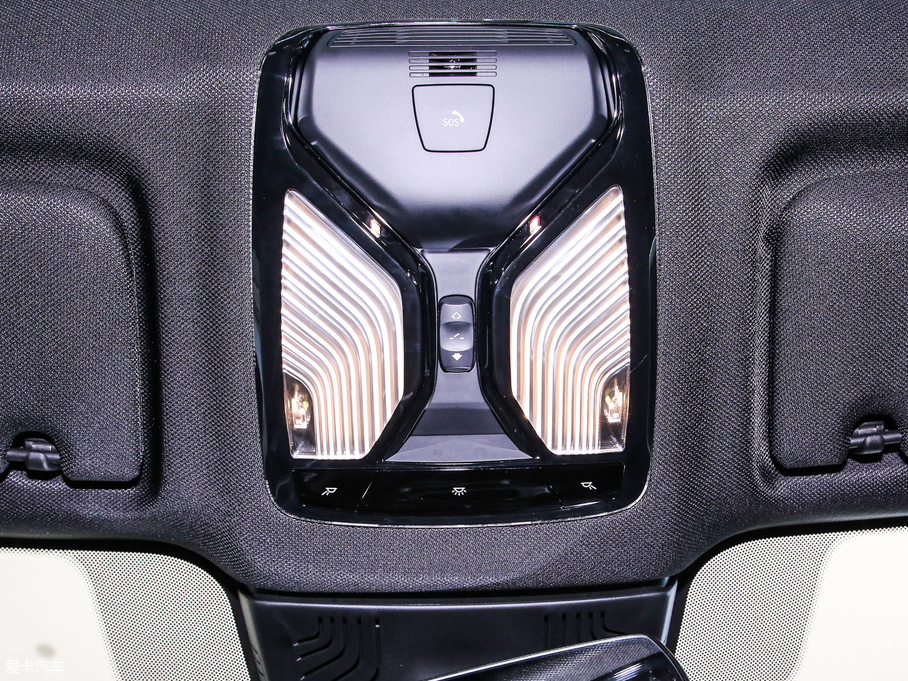 2019R6ϵGT 630i M\b