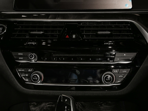 2019630i M\(yn)(dng)b {(dio)(ji)