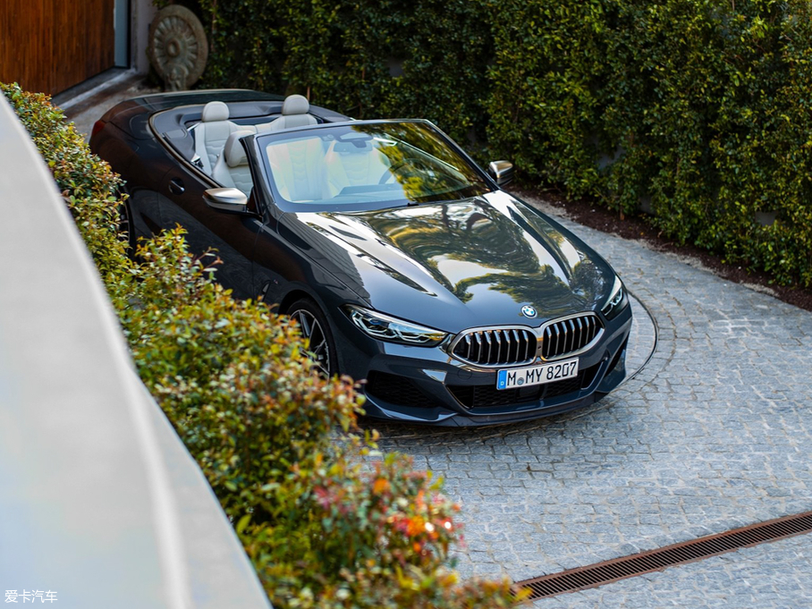 2019R8ϵ M850i xDrive M\b