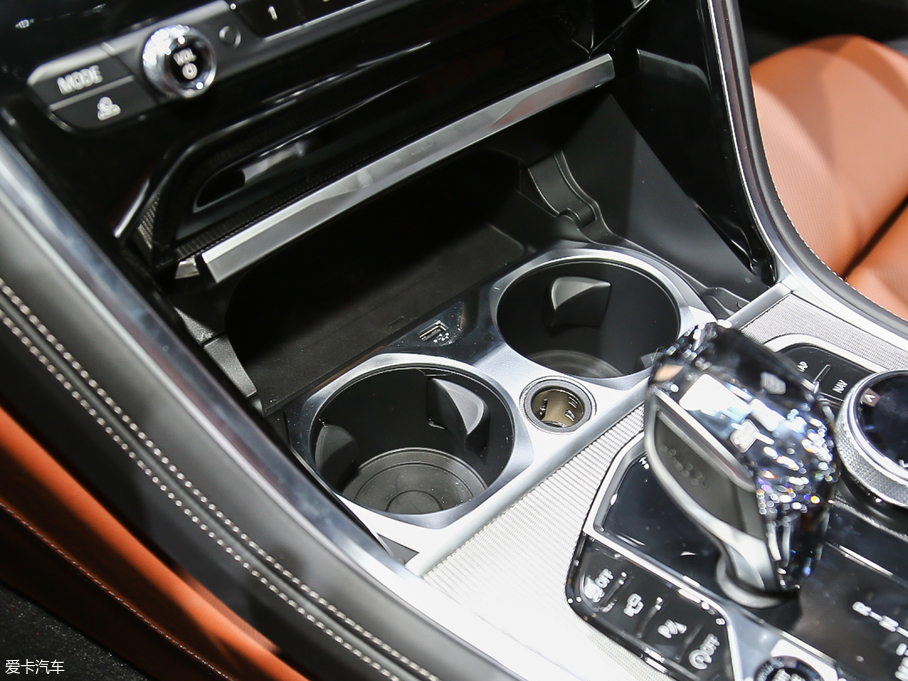 2019R8ϵ 840i pTI܇ M\b