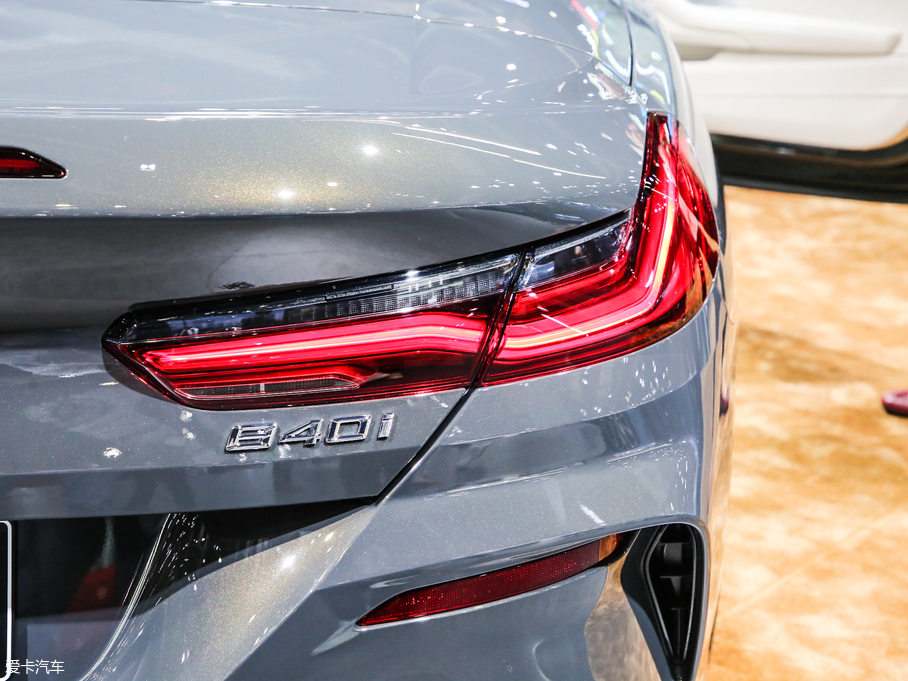 2019��R8ϵ���� 840i �����I��܇ M�\�����b