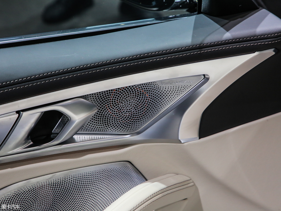 2019R8ϵ 840i I܇ M\b