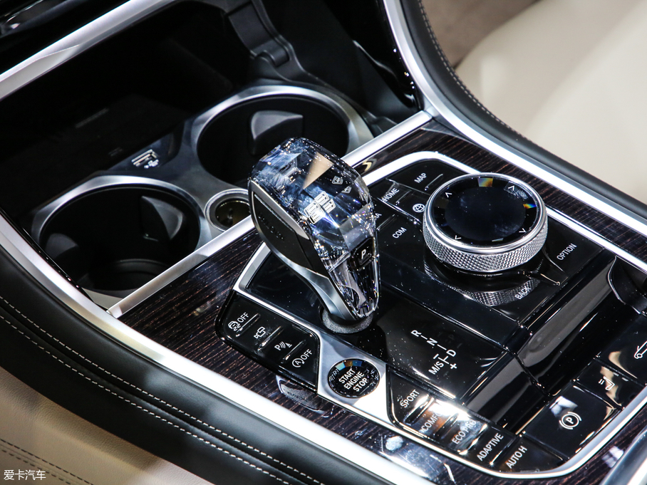 2019R8ϵ 840i I܇ M\b