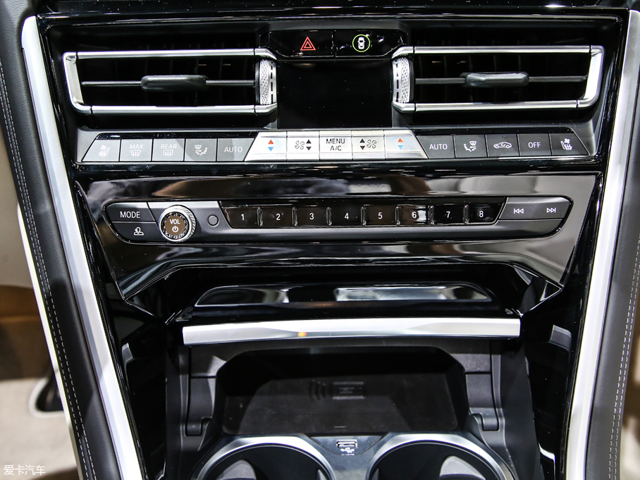 2019R8ϵ 840i I܇ M\b