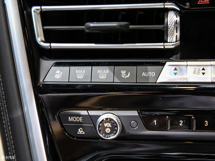 2019R8ϵ 840i I܇ M\b