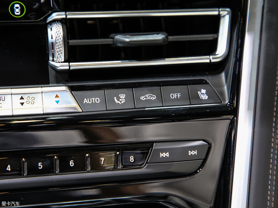 2019R8ϵ 840i I܇ M\b