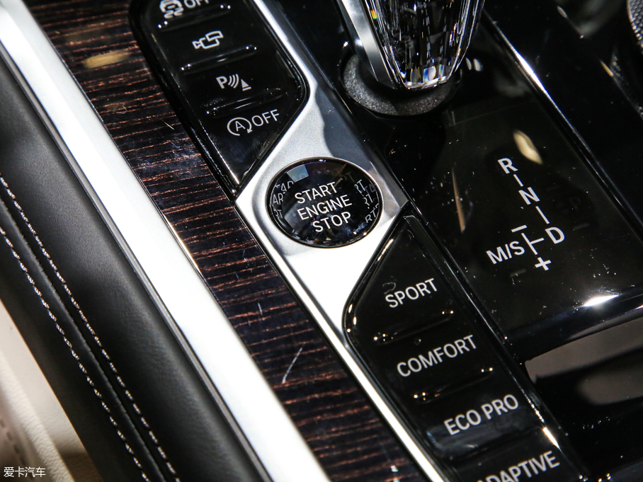 2019R8ϵ 840i I܇ M\b