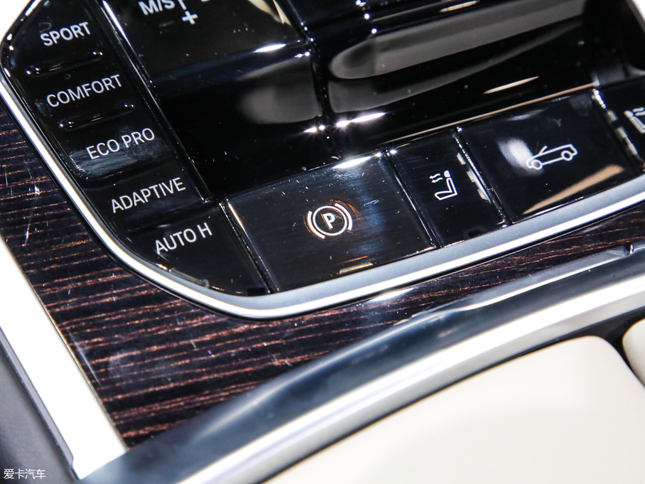 2019R8ϵ 840i I܇ M\b