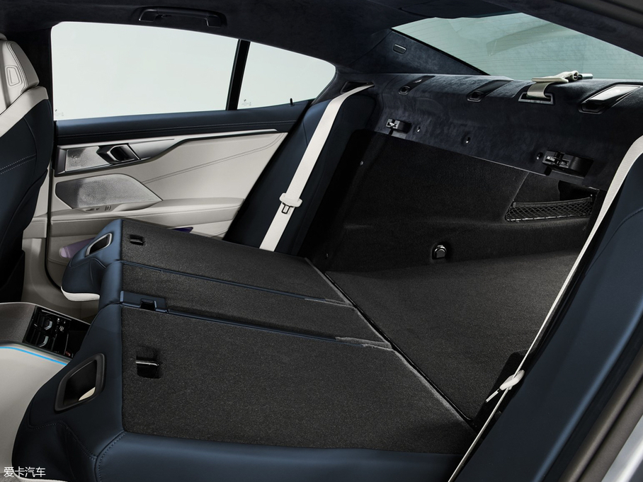 2019R8ϵT M850i xDrive M\b