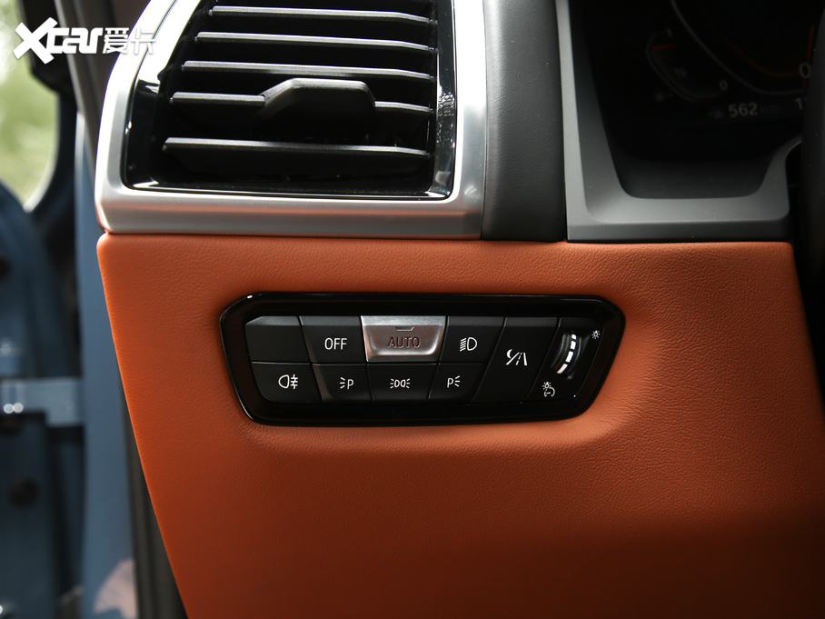 2019R8ϵ 840i pTI܇ M\b