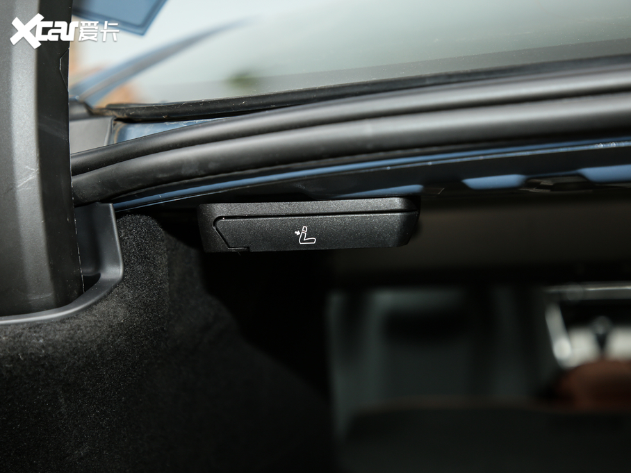 2019R8ϵ 840i pTI܇ M\b