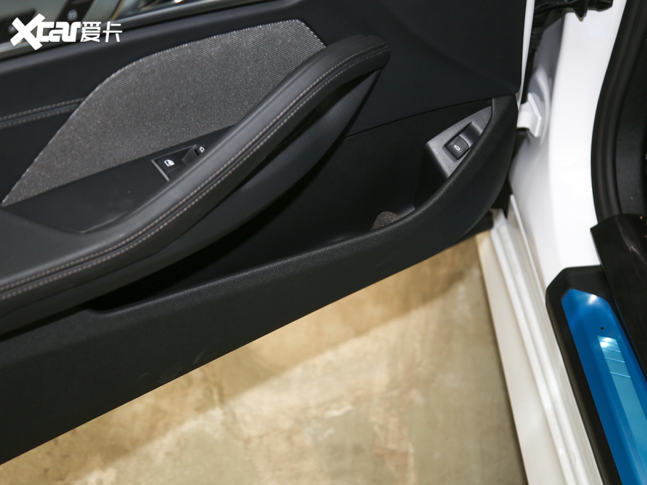 2019R8ϵ 840i pTI܇ װl