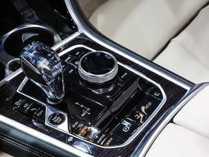 2019840i I܇ M\b п؅^