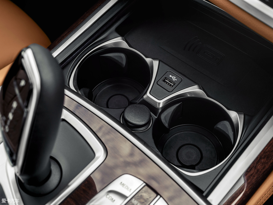 2019R7ϵ 750Li xDrive