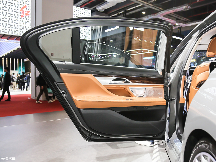 2019R7ϵ 750Li xDrive