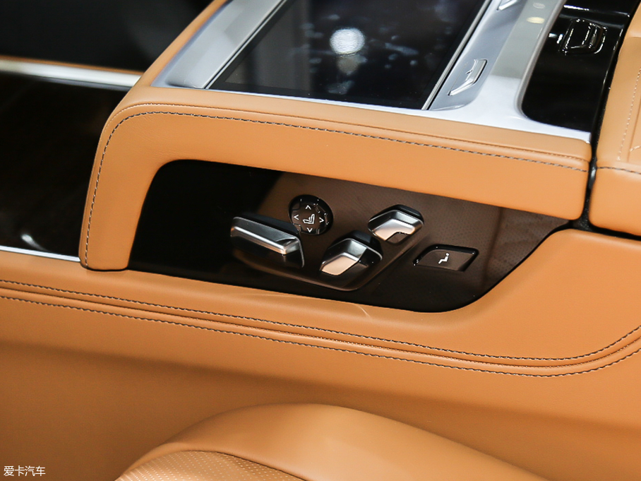 2019R7ϵ 750Li xDrive