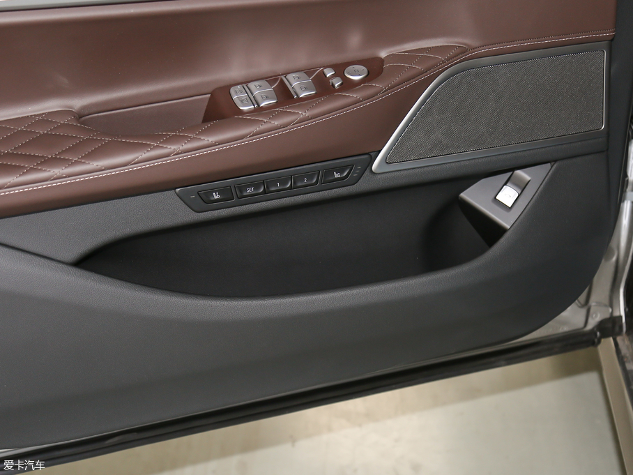 2019R7ϵ 740Li  M\b