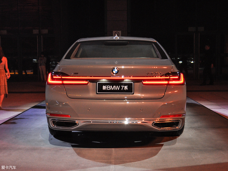 2019��R7ϵ 740Li xDrive ������ ���A���b