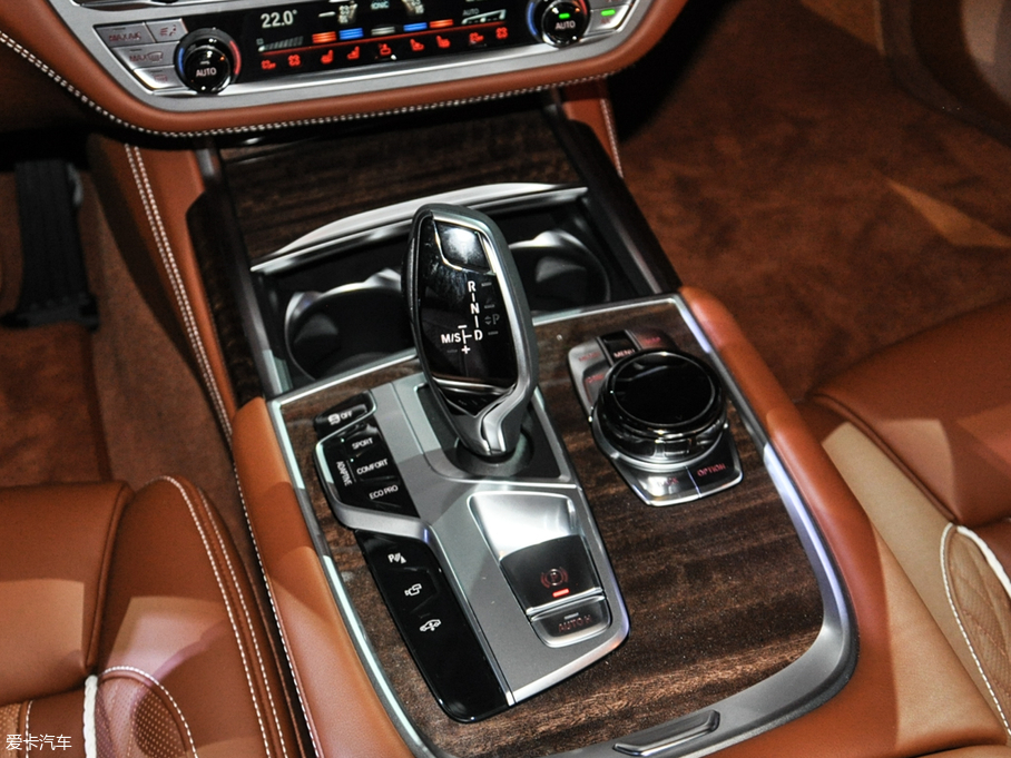 2019��R7ϵ 740Li xDrive ������ ���A���b