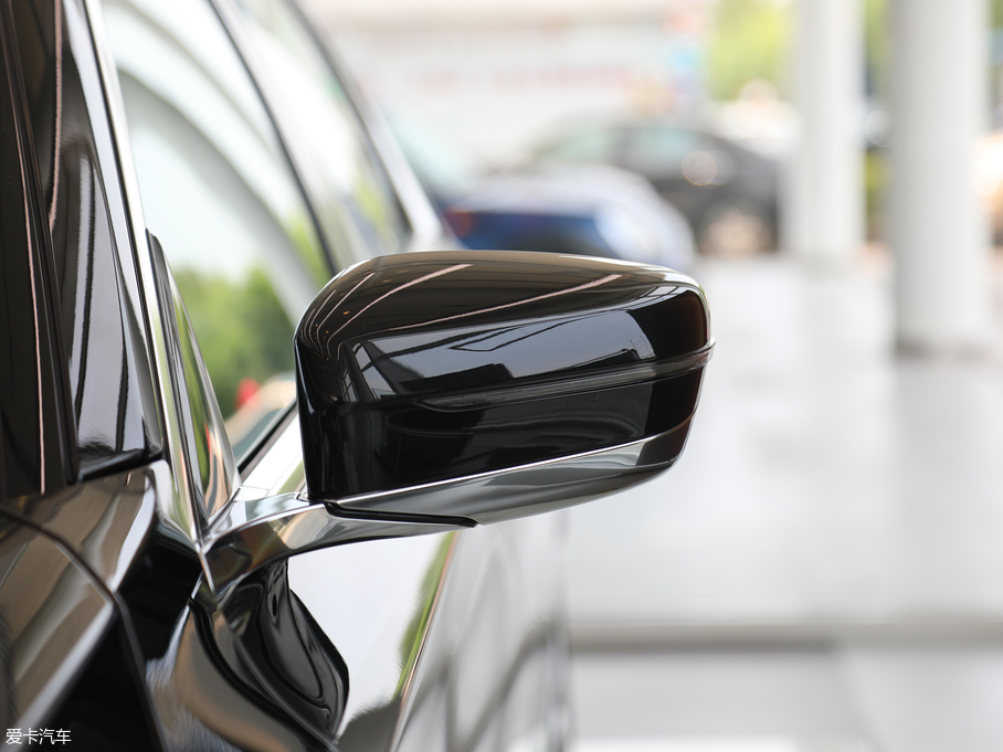 2019��R7ϵ 730Li ���A���b