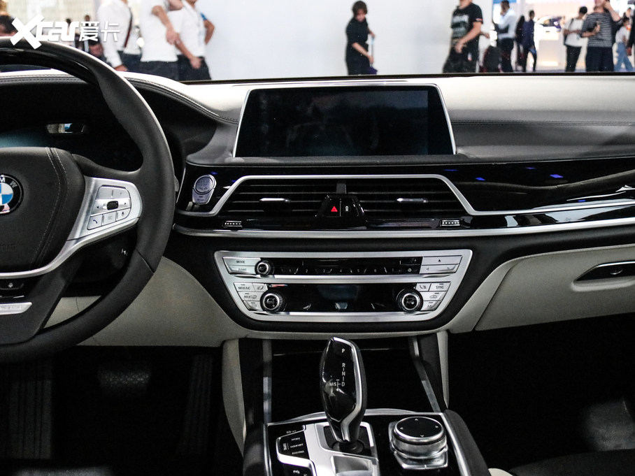 2019R7ϵ 740Li xDrive Aʶ