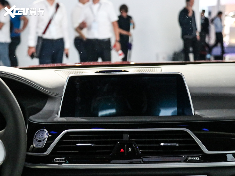 2019R7ϵ 740Li xDrive Aʶ