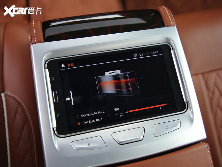 2019��R7ϵ 740Li xDrive ������ ���A���b