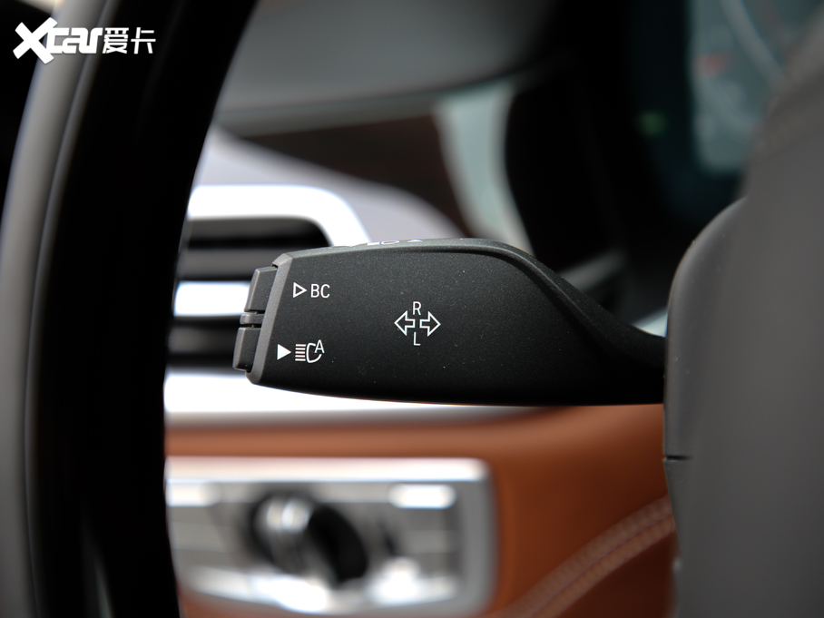 2019��R7ϵ 740Li xDrive ������ ���A���b