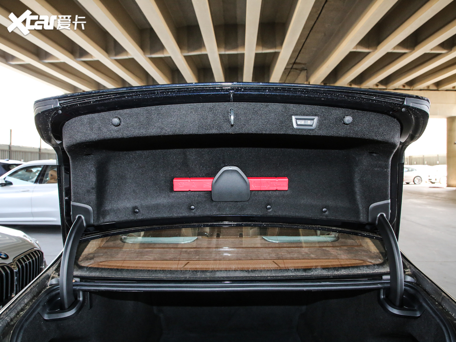 2019R7ϵ Ŀ 740Li xDrive  Ab