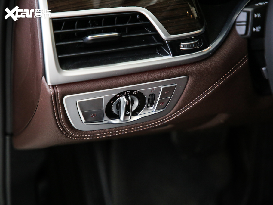 2019��R7ϵ �Ŀ� 730Li ���A���b