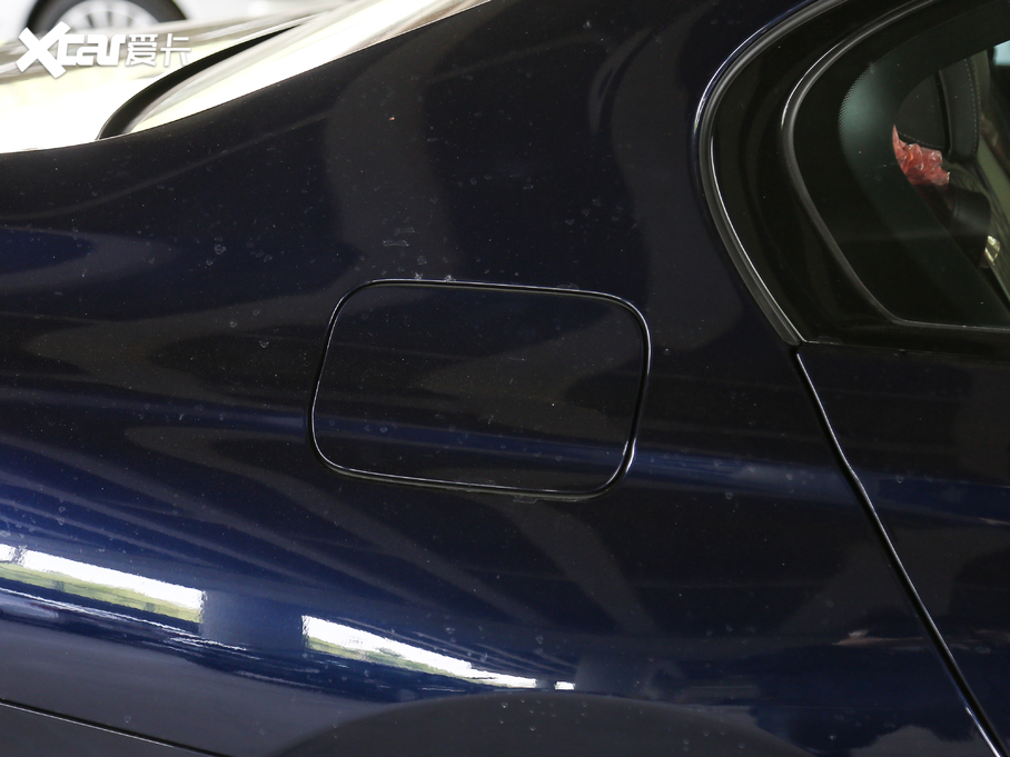 2019��R7ϵ �Ŀ� 740Li ������ M�\�����b