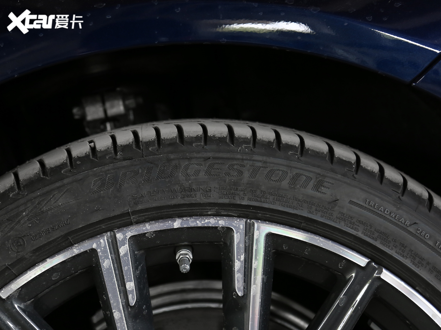 2019��R7ϵ �Ŀ� 740Li ������ M�\�����b