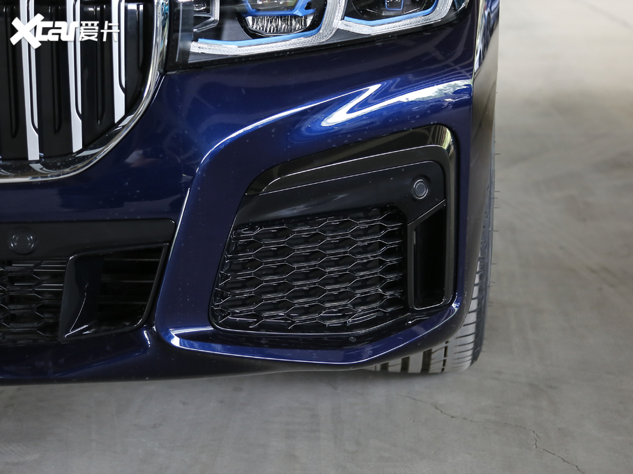 2019��R7ϵ �Ŀ� 740Li ������ M�\�����b