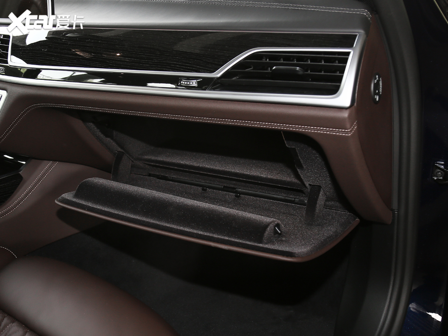 2019R7ϵ Ŀ 740Li  M\b