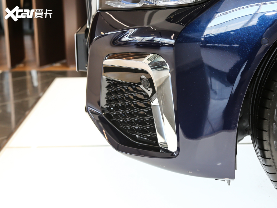 2019R7ϵ Ŀ 740Li xDrive  M\b