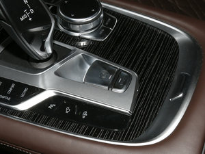 2019740Li  M\b v܇Ƅ