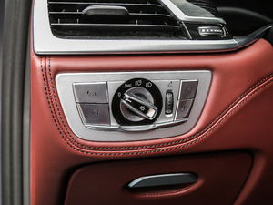 2019M760Li xDrive V12 Ab п؅^