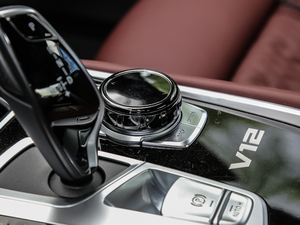 2019M760Li xDrive V12 Ab п؅^