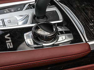 2019M760Li xDrive V12 Ab п؅^